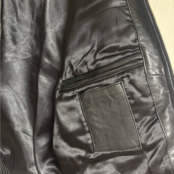 Hudson outerwear Classic Black Leather Jacket for Women - Picture 4 of 8